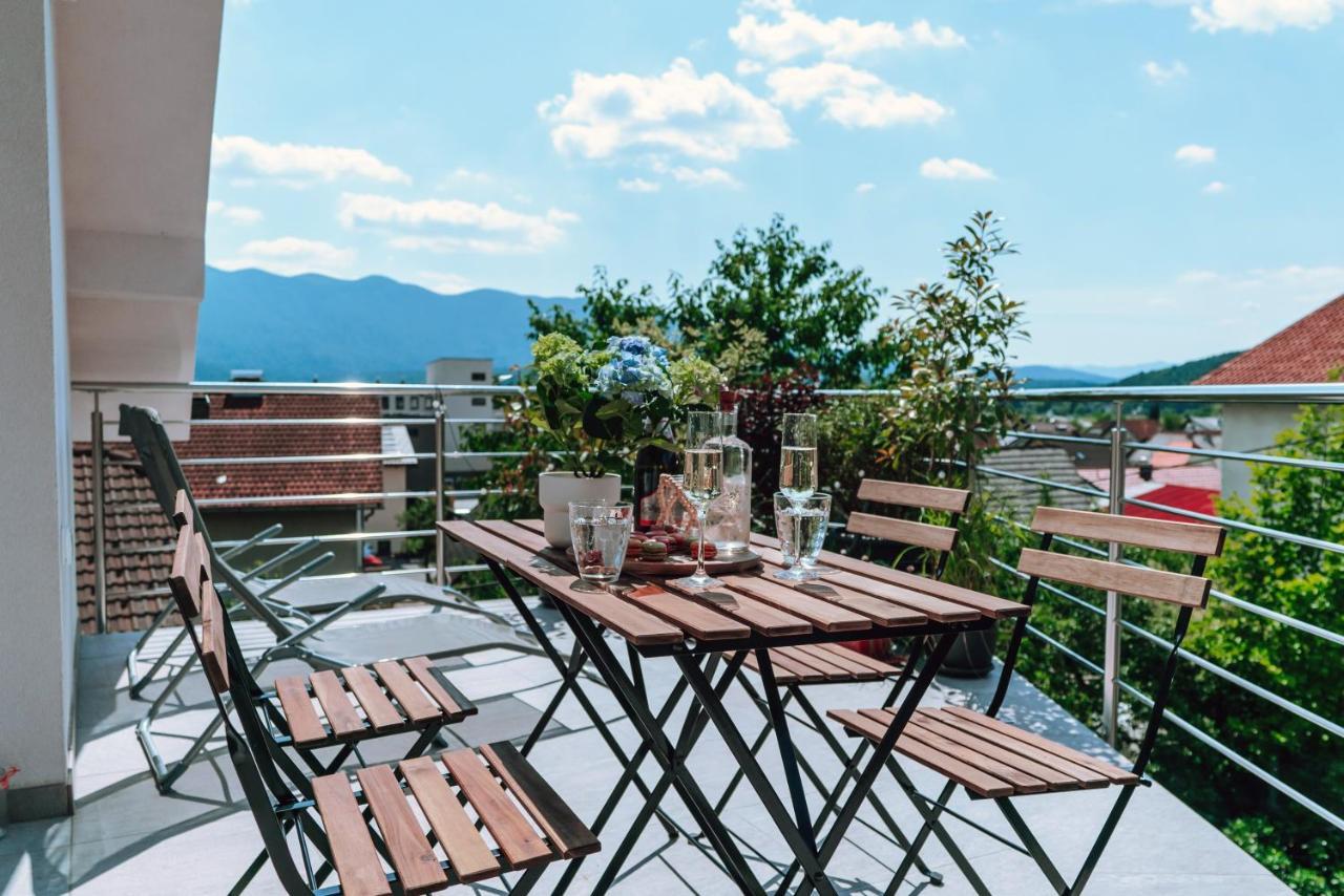 Villa Cerknisko Jezero Cerknica ภายนอก รูปภาพ